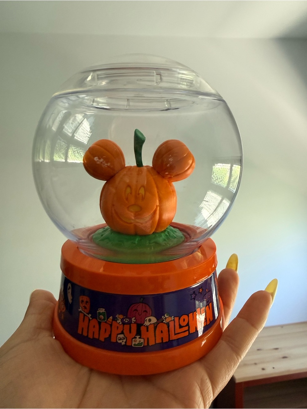 Disneyland resort Orange Pumpkin Mickey- Halloween Snow Globe sipper